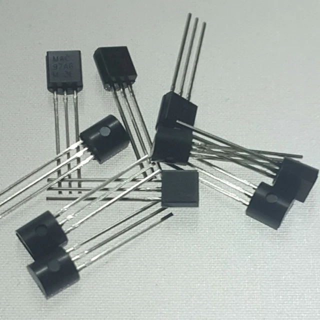 Triac MAC97A6 TO-92 400V 0.6A – 5 Pezzi, NXP Semiconductors, Componente Elettronico