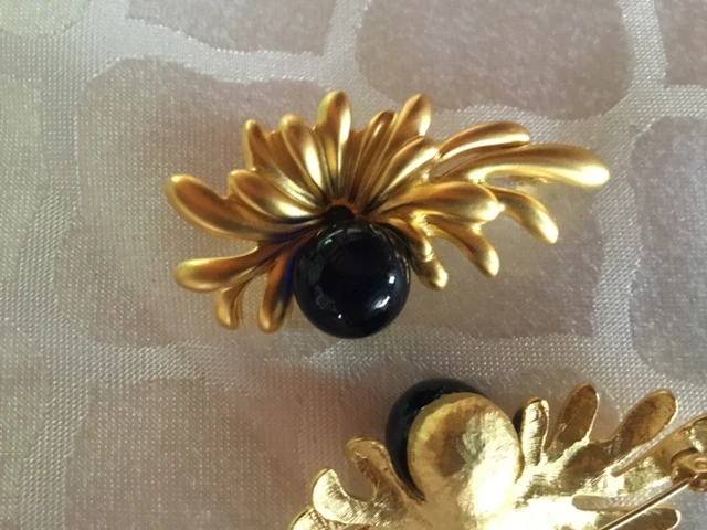 Grande Broche Vintage - Métal Doré - French Brooch 1970/80's