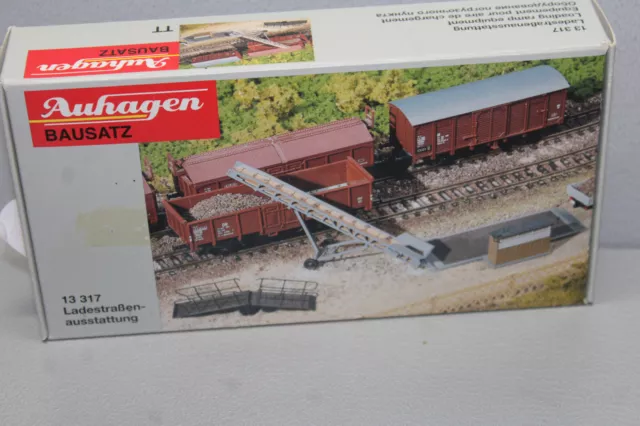 Auhagen 13317 Kit Ladestrassenausstattung Tt Gauge Boxed