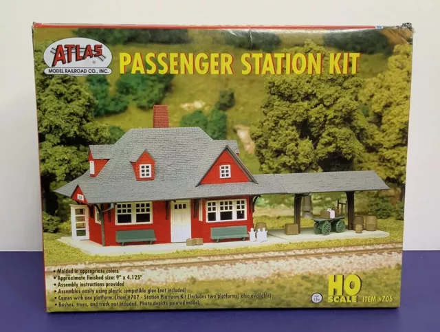 HO Scale Atlas Model Railroad Co. Passenger Station Kit #706 Distressed