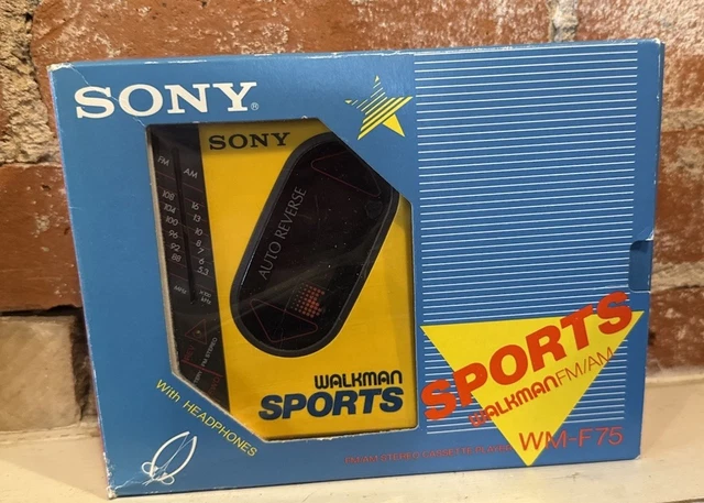 WM-F75 Sony Walkman Radio Sports Cassette Player SONY ▷ FM⁄AM