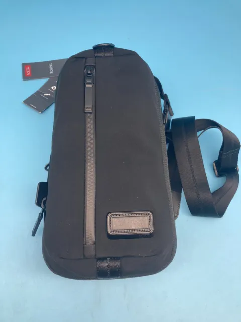 BRAND NEW!!Tumi Men's Black Lookout Crossbody Zip Adjustable Logo Sling Pack Bag