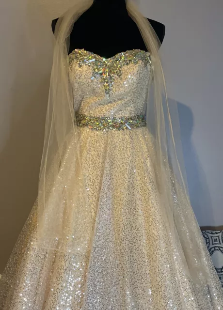 Prom Pageant Dress Gold Sequin Beads Full Tony Bowls Le Gala Evening Gown Size 4