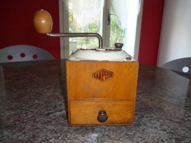 ANCIEN MOULIN A Cafe En Bois Et Metal Sanpeur As Rrr Made In France