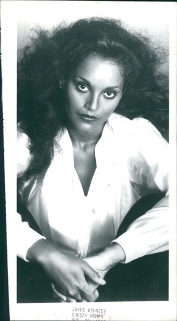 Jayne-Kennedy-Tv-Personality-Celebrity-Model-Writer-Beauty.webp