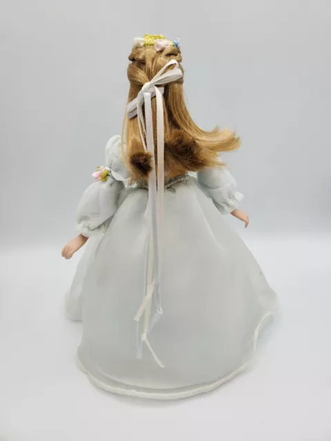 Vintage Avon Fairy Tale Porcelain Doll ~ Cinderella Doll 1984 3