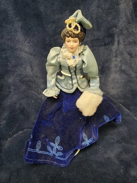 Vintage Avon Victorian 1987 Porcelain Doll Collection Fashion Of American Times
