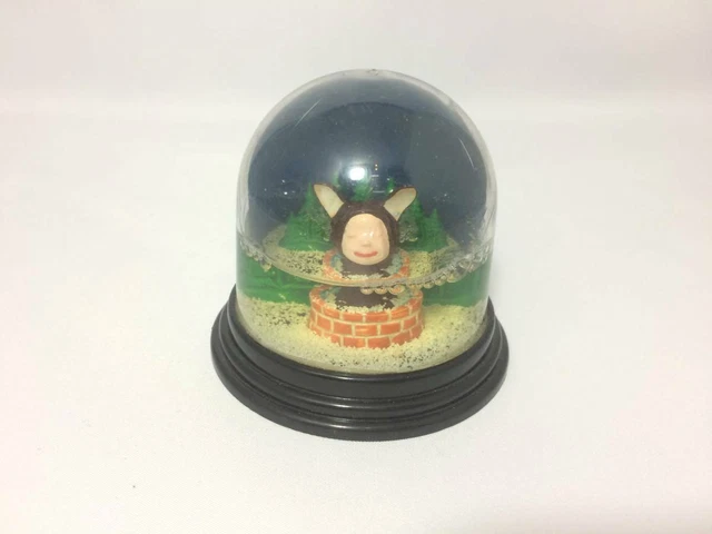 Yoshitomo Nara Dreaming Nel Stilo 2001 Neve Globe Neve Cupola Acqua