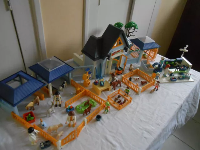 Playmobil Lot Soins vétérinaires à completer