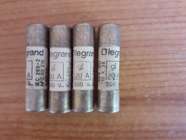 Lot De 4 Fusibles Legrand 20A 500V Neufs Dimension 10X38