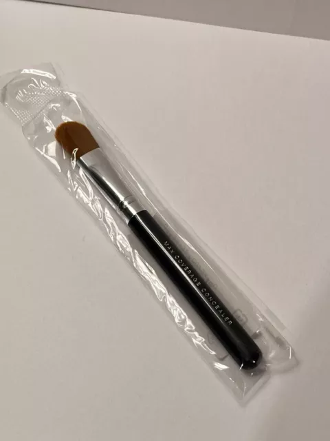 BareMinerals iD Bare Escentuals Max Coverage Concealer Brush Full Size Sealed