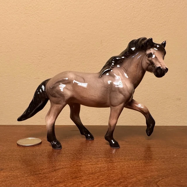 Hagen-Renaker Mini #3308 MUSTANG STALLION - RETIRED 12/31/21 (Very Slight Flaws)