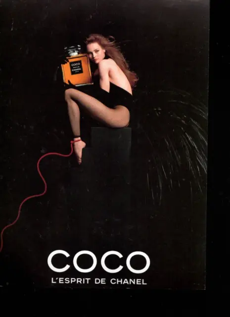 PUBLICITÉ ADVERTISING 0521 2011 rouge lèvres Coco Chanel & Vanessa
