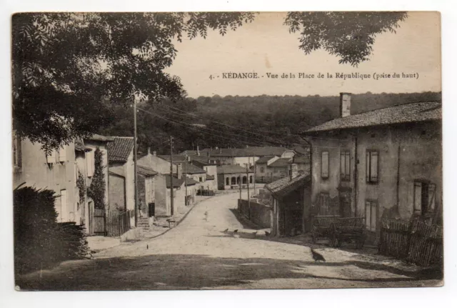 KEDANGE Moselle CPA 57 vue de la place de la république