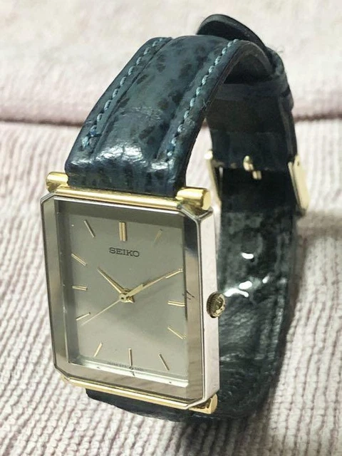 SEIKO クォーツ 作り出さ 5P31-5A80