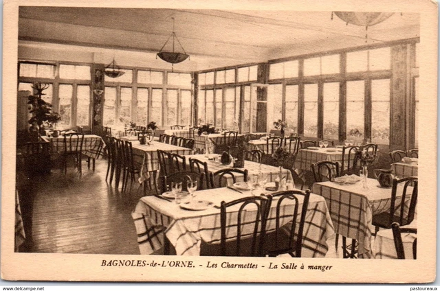 61 BAGNOLES DE L'ORNE - Les charmettes - La salle a� manger PAST/4318