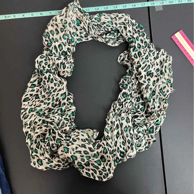 infinity scarf green cheetah print