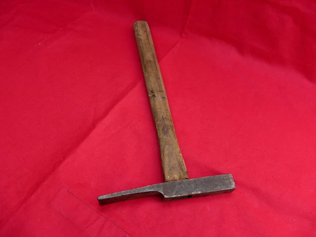 Marteau Ancien De Métier – Fer Forgé, Panne Fendue – Outil Vintage