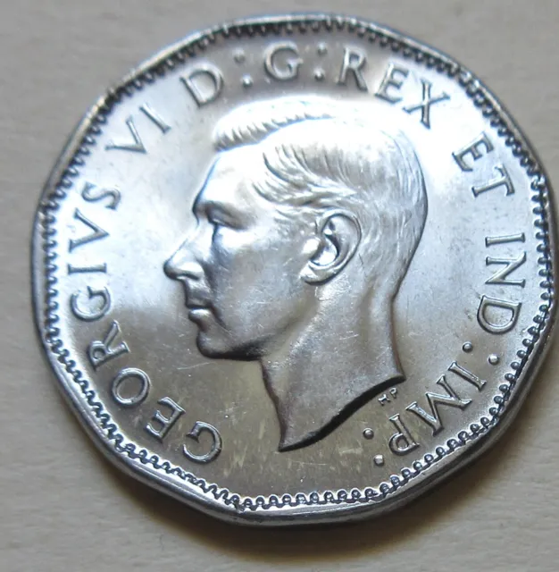 1945 Canada Victory Nickel Five Cents Coin. UNC Nickel 5 cents 5c (F711)