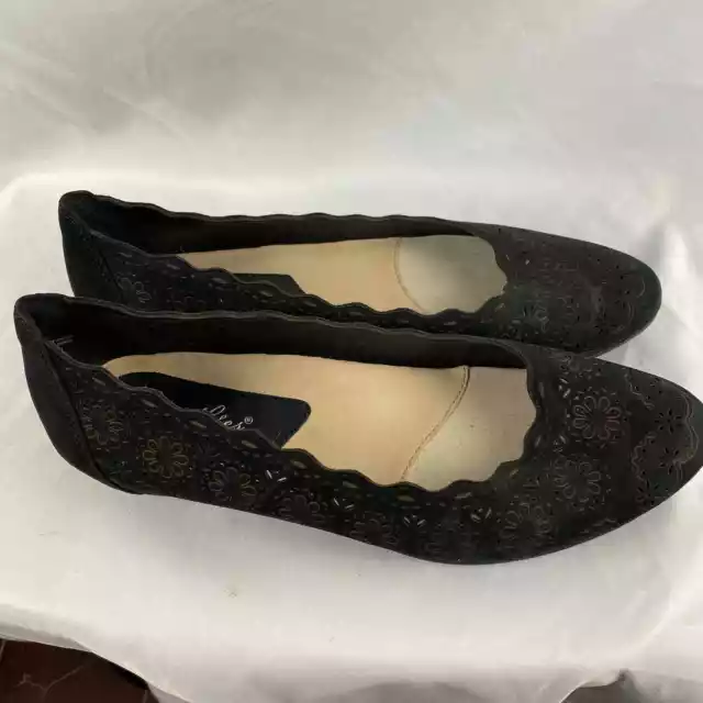 Earthies by Earth Black Lindi Suede Laser Cut Perforated Ballet Flats 8.5 NWOT 3