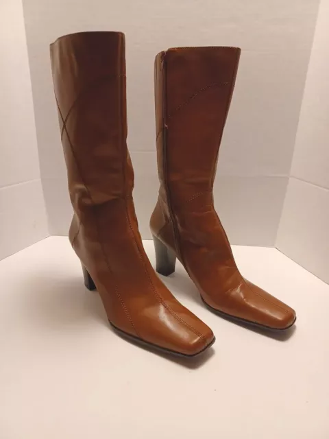 Bandolino Brown Equestrian Riding Boots Womens Size 9.5 M Faux Leather 3in Heel