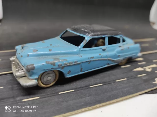 Dinky Toys France Buick roadmaster bleu et noir  1/43 Réf 24V original pas Atlas