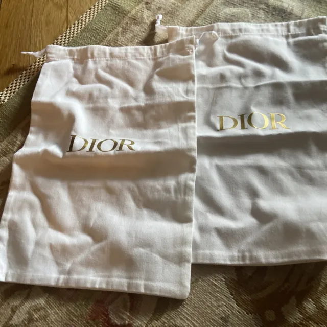 Juego Dior/2 bolsas de polvo para zapatos