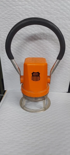 Vintage Union Pacific Starlite 222 Railroad Lantern Orange Railroaders