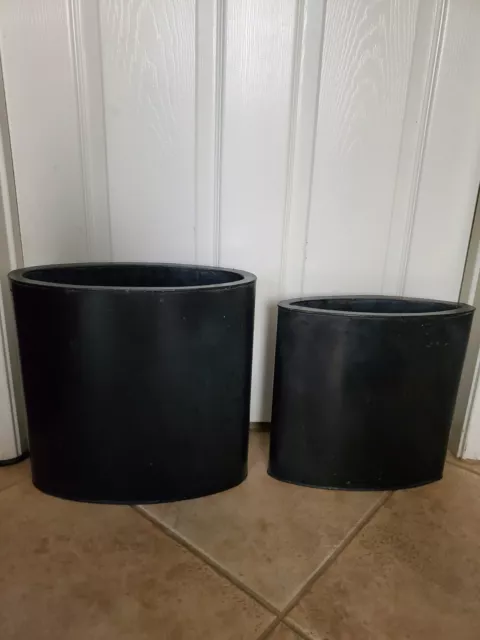 Set Of 2 Decorative Metal Stand Oval Vase