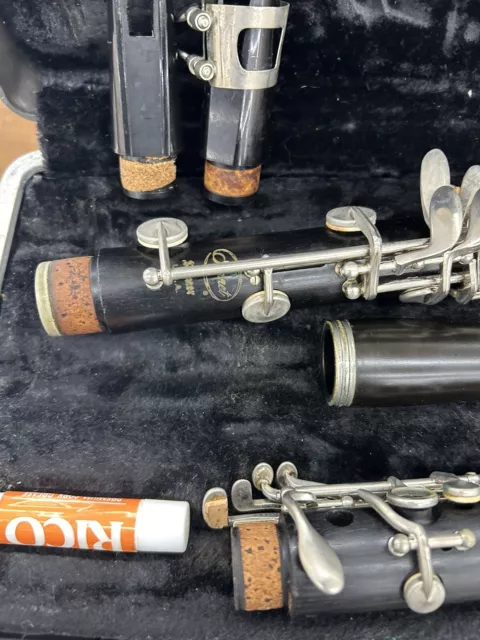 Selmer Signet 100 Wood Clarinet With Case - Made in USA. Used Good.