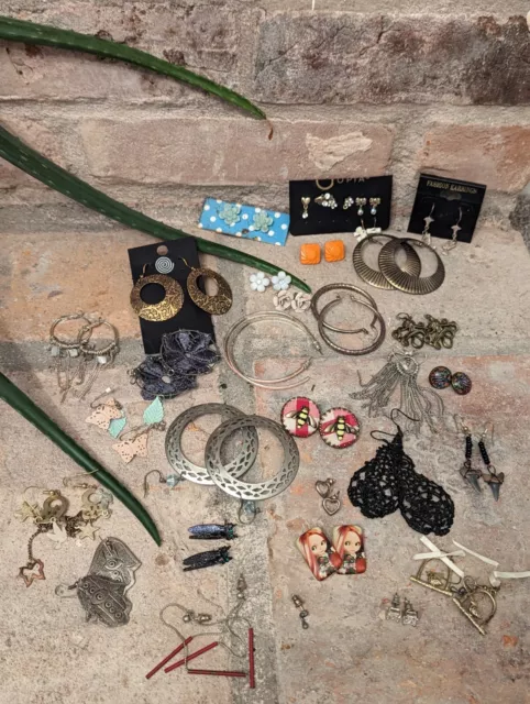 Job Lot Vintage & Modern Metal Plastic Bead Costume Jewellery Earrings Bundle