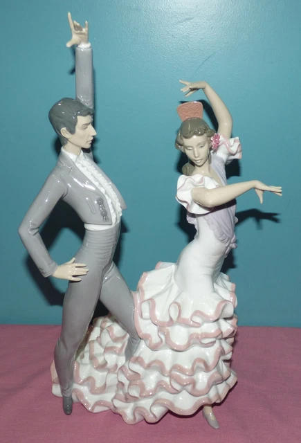 Large Lladro Porcelain Figurine #6387 A Passionate Dance