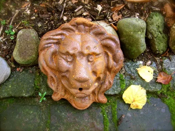 Wasserauslauf Löwenkopf Wasserspeier Löwe für Wandbrunnen Brunnen Speier