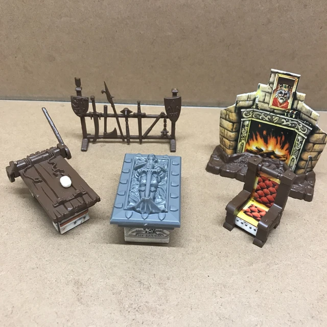 JEU DE PLATEAU Heroquest : Lot éléments de mobilier et portes EUR 7,00 - FR JEU DE PLATEAU Heroquest : Lot éléments de mobilier et portes EUR 7,00 - FR