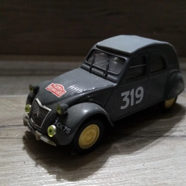 CITROEN 2CV PICK-UP crême 1/43 (no solido/norev/eligor/dinky) EUR 12,20