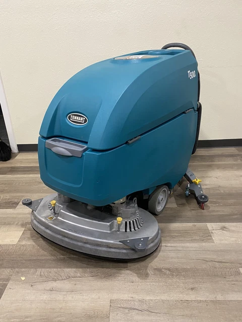 🔥09/19 Tennant T500e 32" walk behind Floor Scrubber 24V New battery ONLY 237h🔥