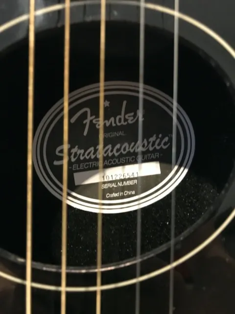Guitare Fender original stratacoustic Black Table ÉpicÉa 3