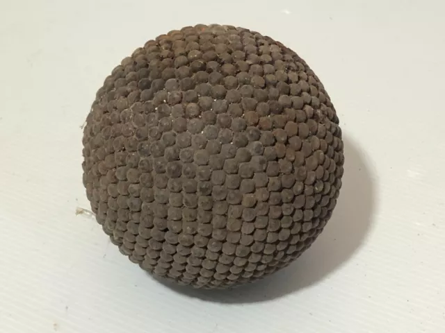 Ancienne boule de longue à clous  - environ 10-11 cm  Boule Lyonnaise