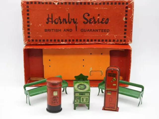 HORNBY SERIES 1932 O GAUGE BOXED TINPLATE RAILWAY ACCESSORIES SET No.3 2