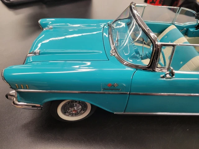 Socle De Présentation Bois Pour Chevrolet Corvette 1957 – Échelle 1/12 – Danbury Mint – Neuf