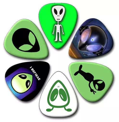 6 Alien ~ Guitar Picks ~ Plectrums   *PRINTED BOTH SIDES*