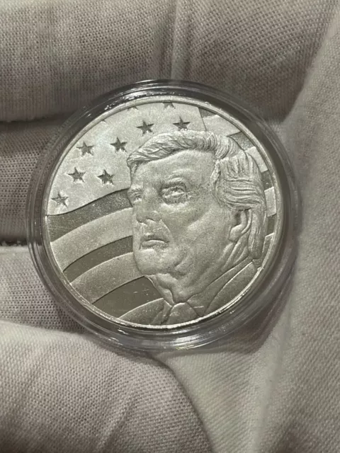 Donald Trump 2020 Keep America Great 1 oz .999 silver coin Whitehouse MAGA New!