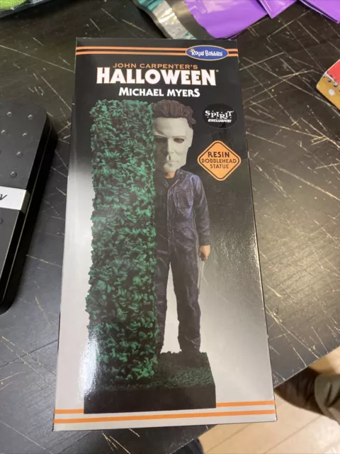 ROYAL BOBBLES HALLOWEEN MICHAEL MYERS BOBBLEHEAD SPIRIT HALLOWEEN EXCLUSIVE Ww