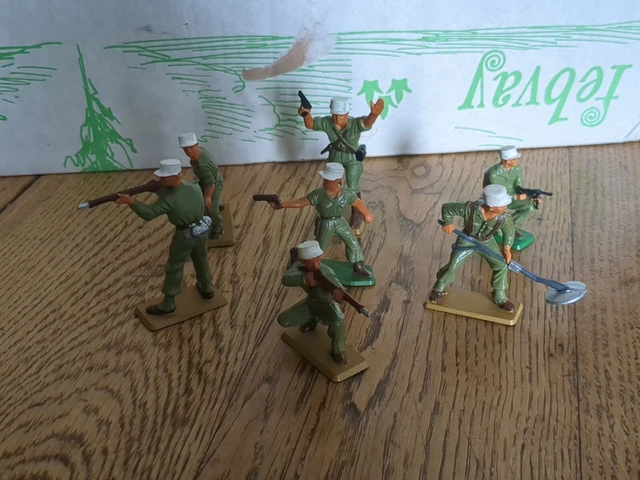 SOLDAT FRANCAIS DE la permiere ouseconde guerre mondial STARLUX ? AUTRE SOLDAT FRANCAIS DE la permiere ouseconde guerre mondial STARLUX ? AUTRE