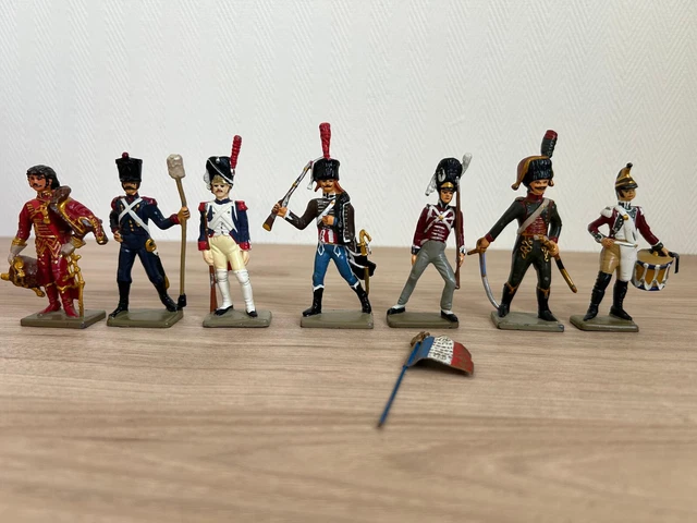 STARLUX- LOT DE 7 soldats de plomb - L'armée de Napoléon. TBE. Lead