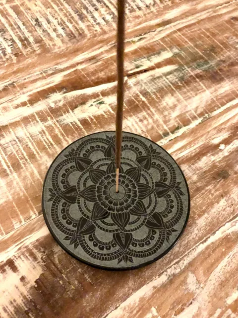 Specksteinhalter Mandala schwarz grau grün Räucherstäbchenhalter Stäbchenhalter