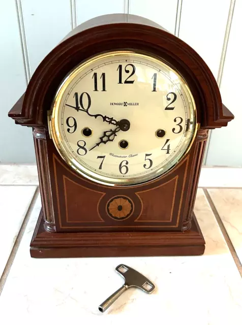 Howard Miller 613-180 Barrister Mantel Clock w / Key Westminster Chimes 2 Jewel