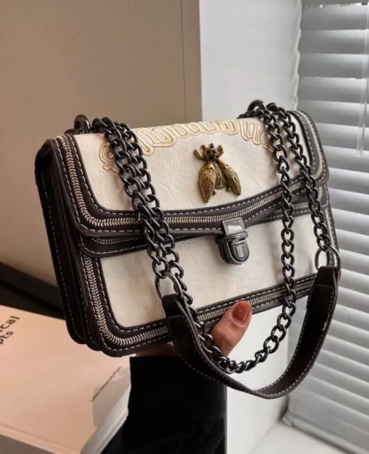 Sac Carré A Rabat A Bandoulière Noir Blanc Femme Simili Cuir Chaîne Métallique