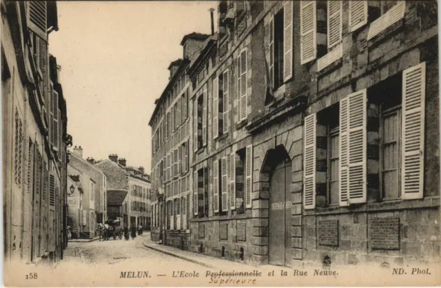 CPA MELUN - L'École Superieure et la Rue Neuve (120550)