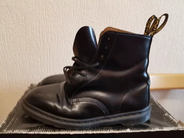 Dr Martens Winchester ll Men's Boots In Black Size UK6